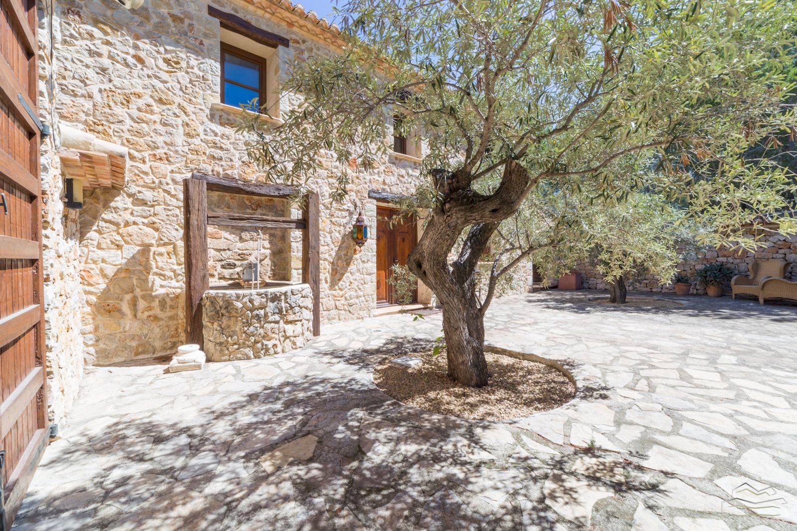 Finca de campo con vistas panorámicas en venta en Jávea.