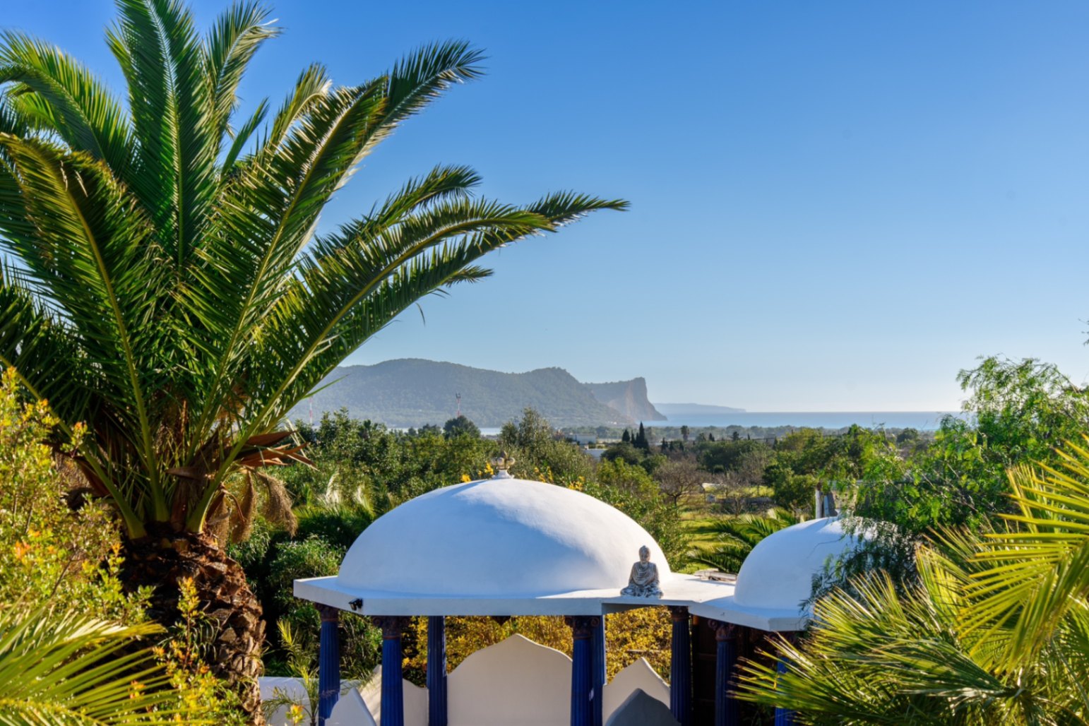 Luxusvilla in Ibiza mit 6 Schlafzimmern und modernem Pool