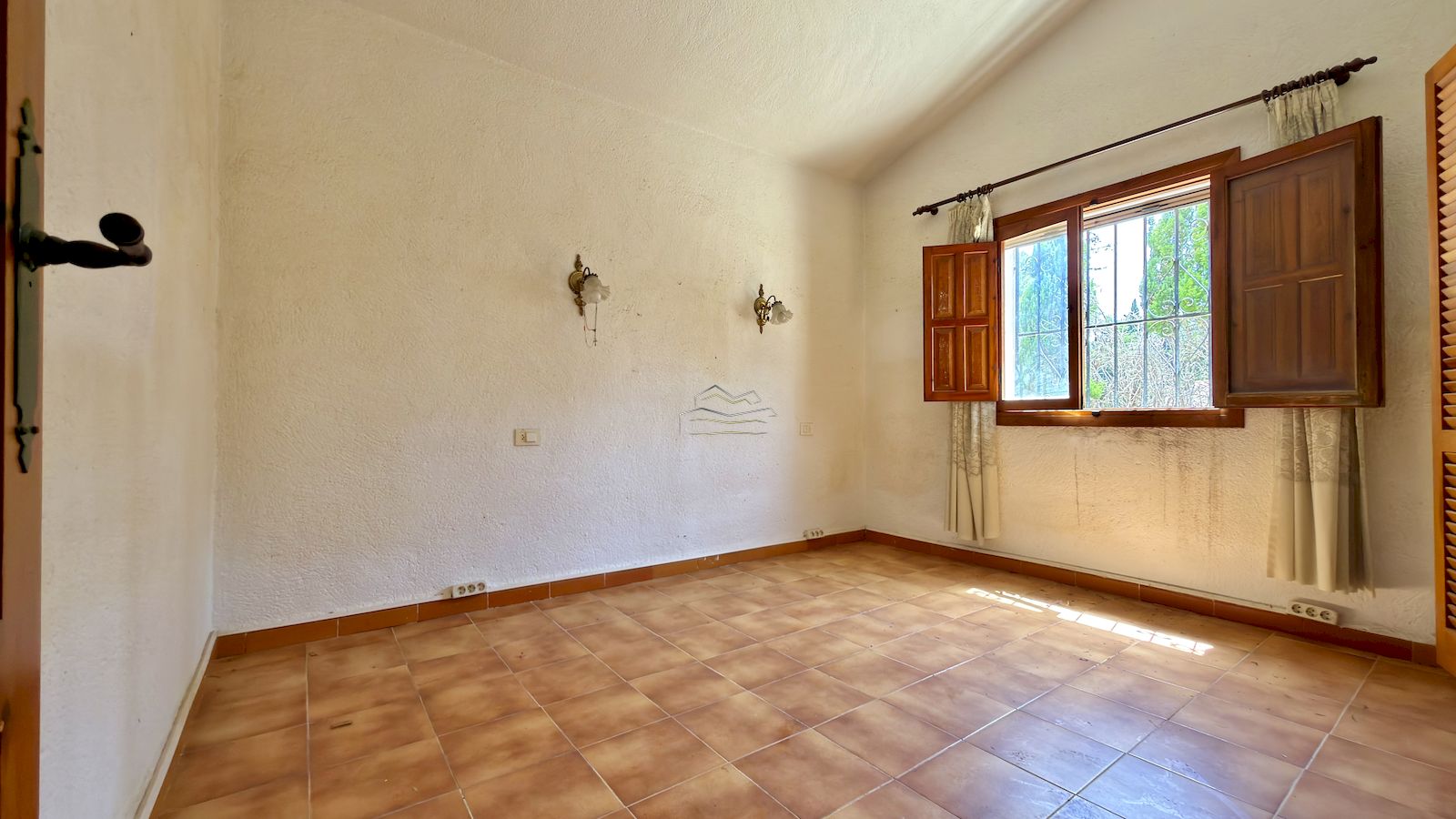 Chalet zur Renovierung zu verkaufen im Tosalet von Javea