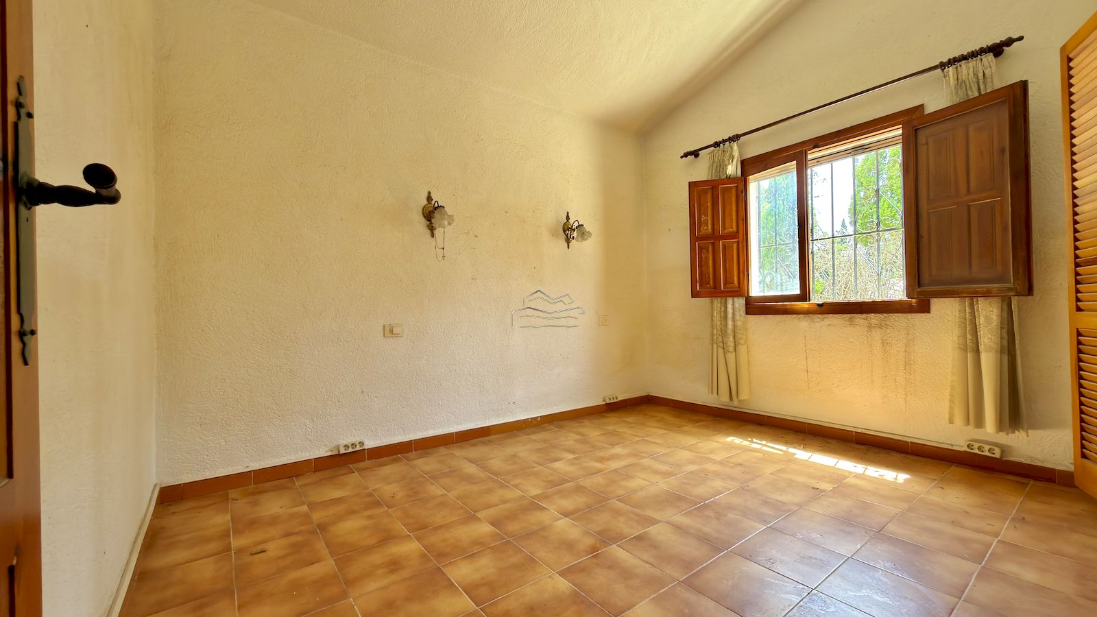 Chalet zur Renovierung zu verkaufen im Tosalet von Javea