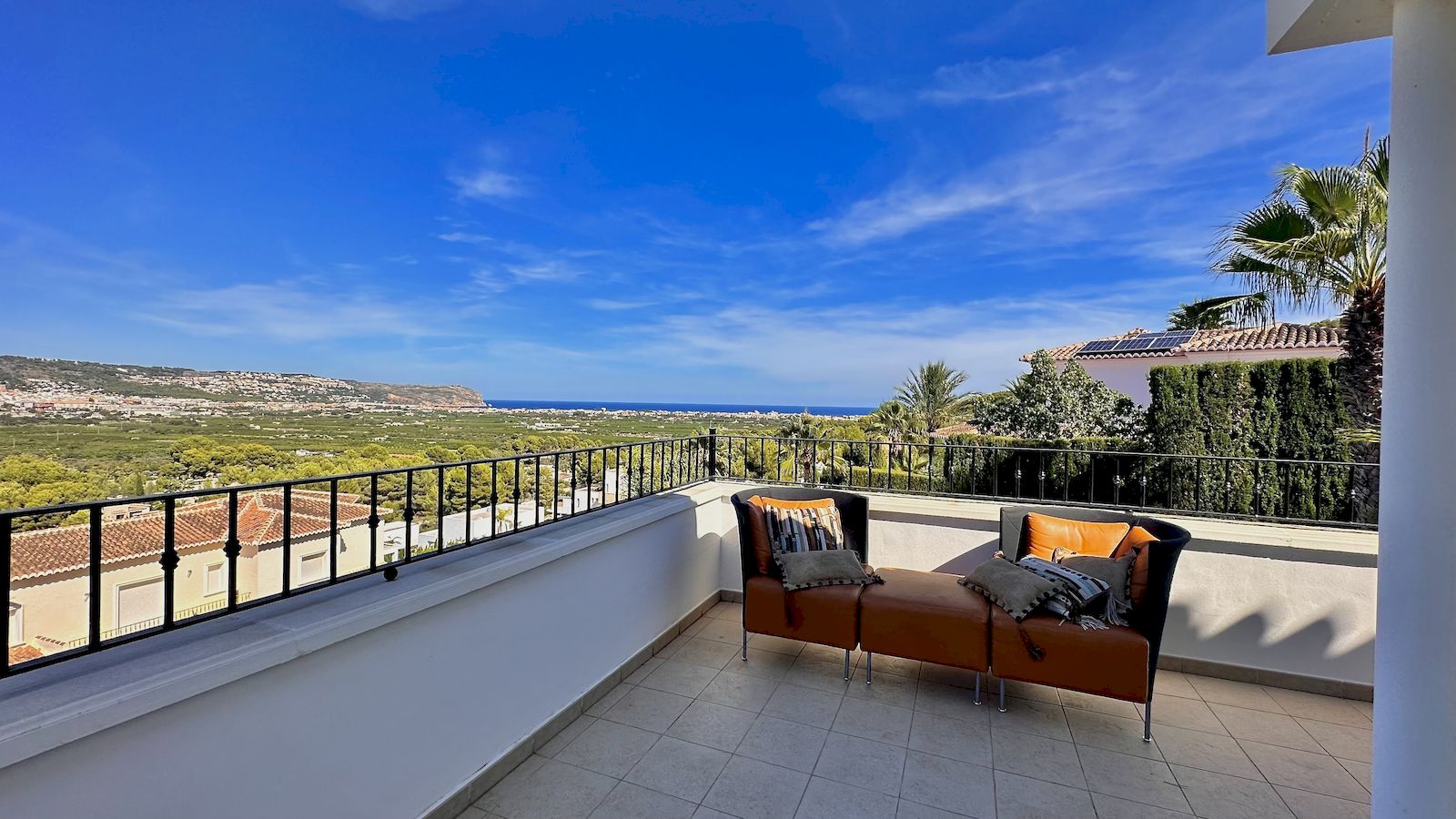 Ausgezeichnete Villa zum Verkauf mit Meerblick in Piver - Javea