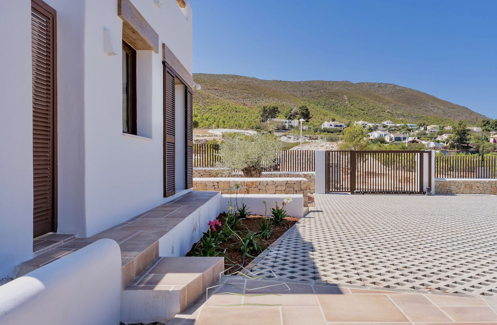 Villa im ibizenkischen Stil zum Verkauf in Javea
