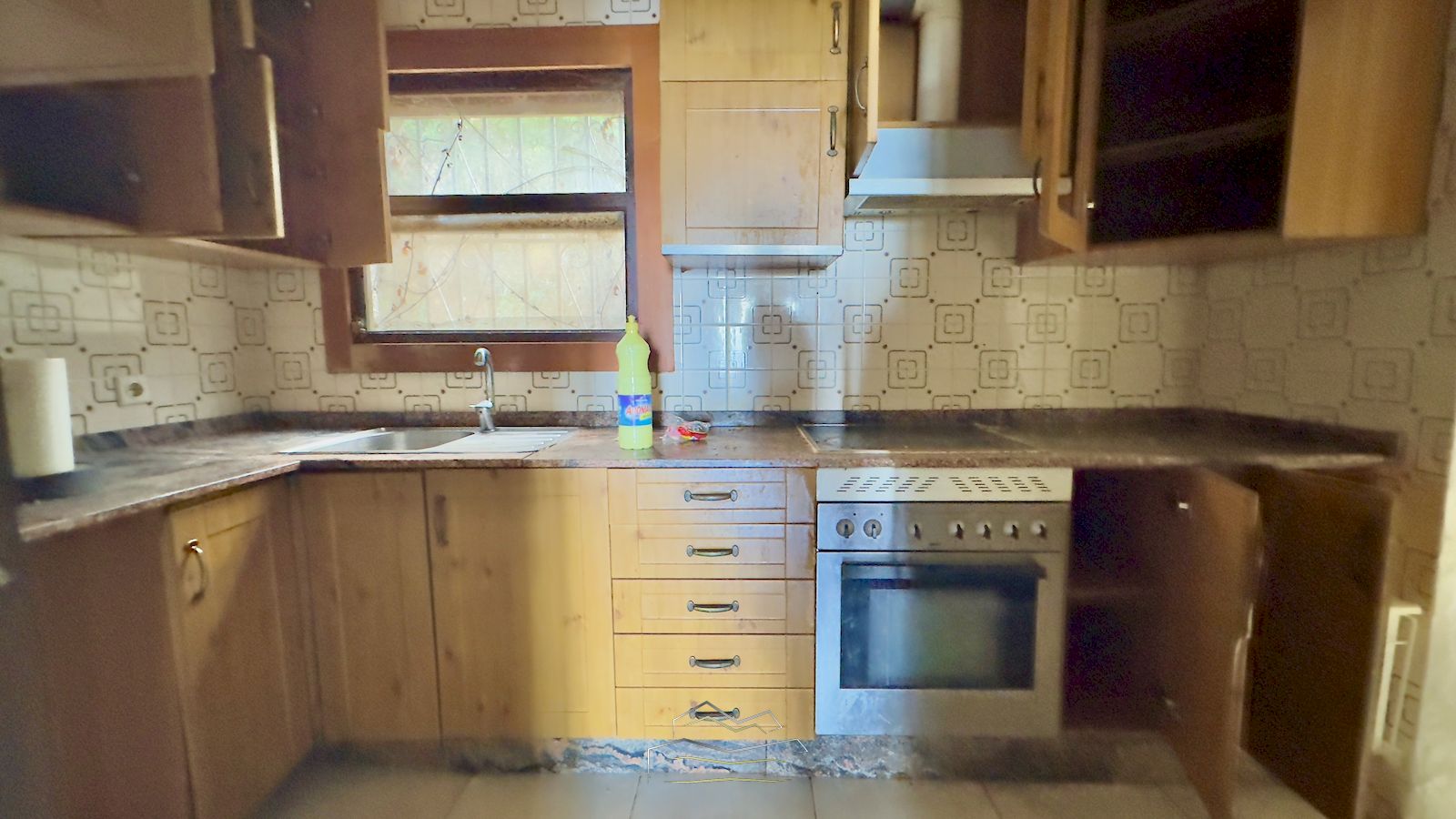 Villa zum Verkauf zum Renovieren mit Meerblick in Javea