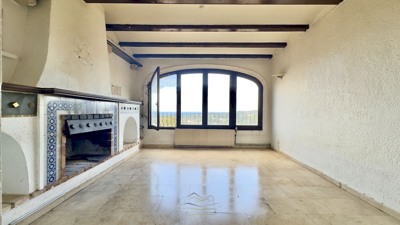 Villa zum Verkauf zum Renovieren mit Meerblick in Javea