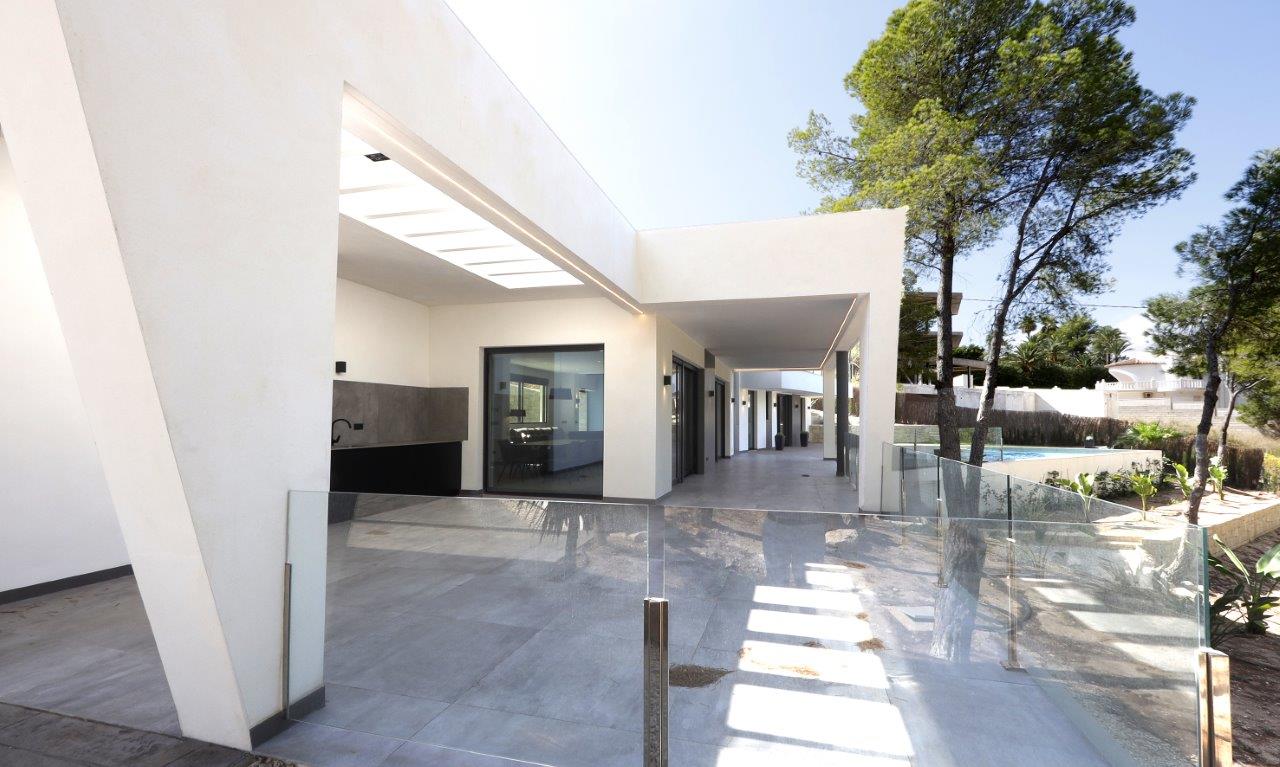 Moderne Neubauvilla zum Verkauf in Altea la Vella - Costa Blanca