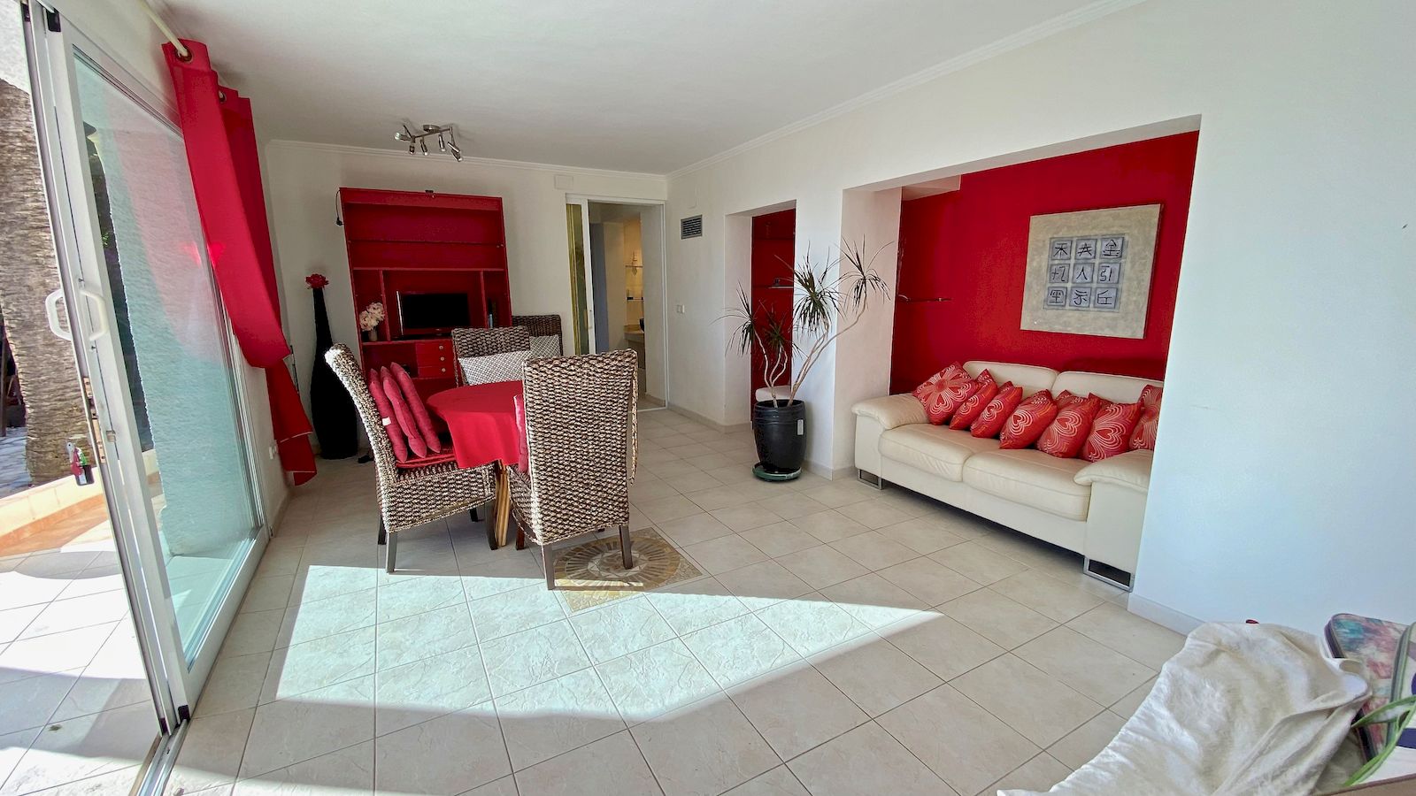 Investitionsmöglichkeit - Villa zum Verkauf mit Meerblick - Costa Nova Ambolo