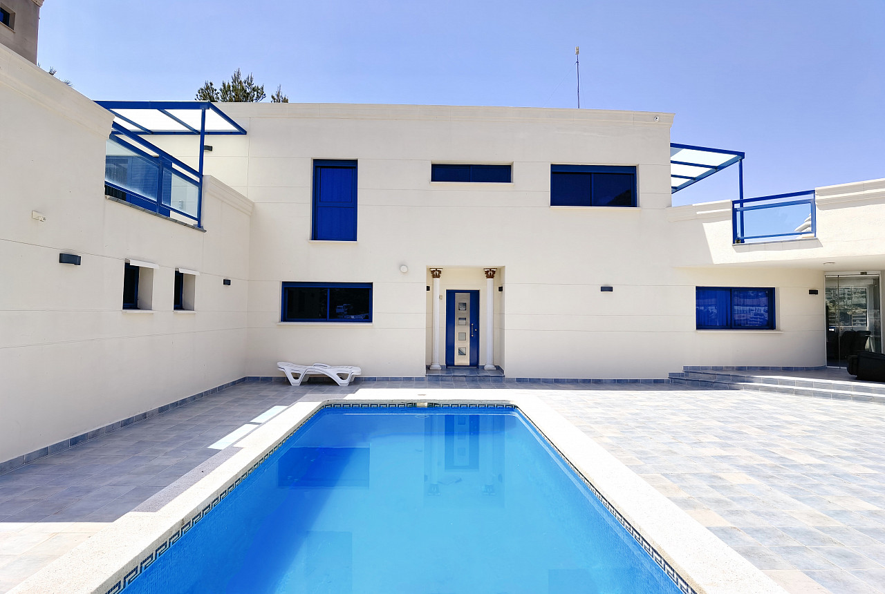 Villa zum Verkauf in Altea- Costa Blanca